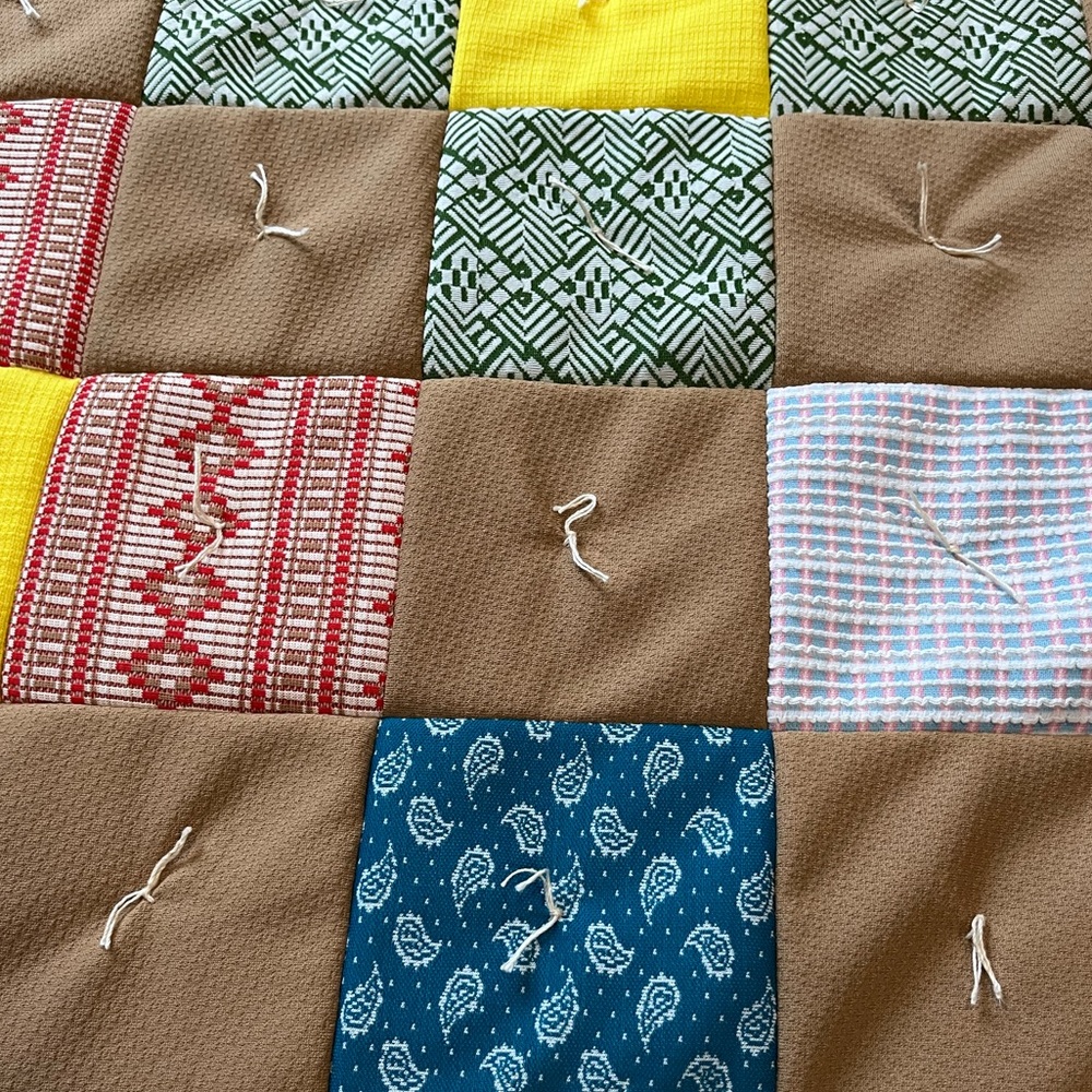 NEW Handmade quilt cozy vintage charm of polyester double knit textures blanket - Picture 2 of 9